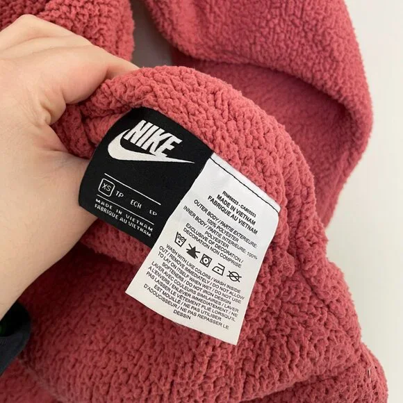 Nike Reversible Big Swoosh Full Zip Sherpa Jacket in Pink Size XS - Picture 3 of 7